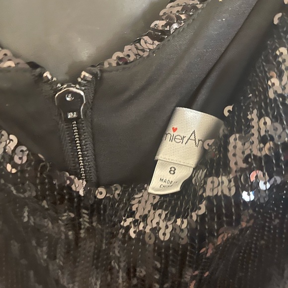 Black sleeveless sequined dress with fringe - Picture 3 of 3